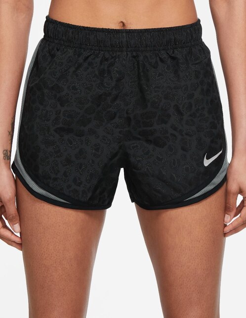 Short Nike entrenamiento para mujer en Liverpool