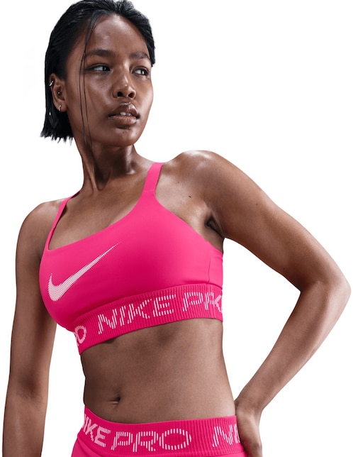 Top deportivo Nike para entrenamiento mujer