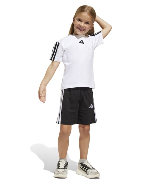 Conjunto deportivo infantil