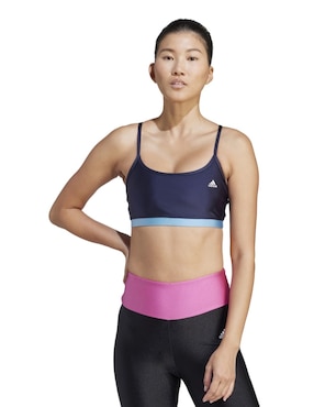 Top deportivo Adidas para yoga mujer