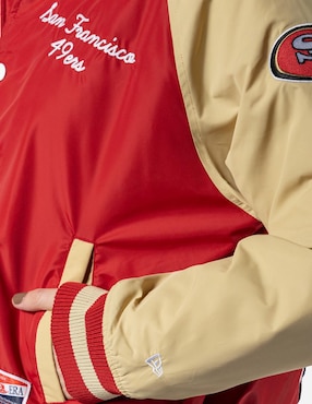 Chamarra New Era impermeable San Francisco 49ers NFL para mujer