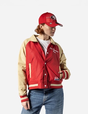Chamarra New Era impermeable San Francisco 49ers NFL para mujer