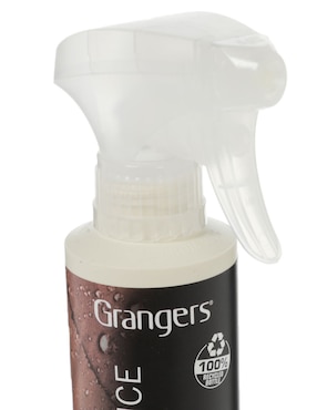 Tratamiento impermeabilizante Grangers para ropa