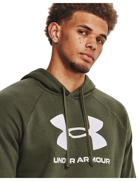 Sudadera Under Armour con capucha y bolsa para hombre