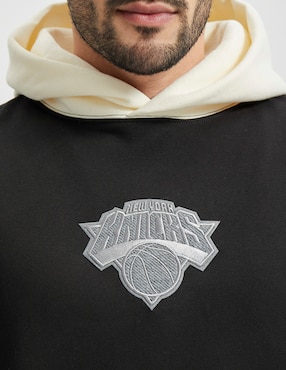Sudadera Pro Standard con capucha y bolsa New York Knicks para hombre