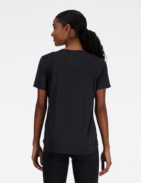 Top deportivo New Balance para correr mujer