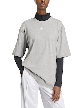 Playera deportiva casual Adidas de mujer