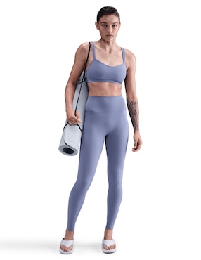 Top deportivo Nike para entrenamiento mujer