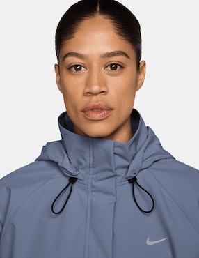 Chamarra para correr Nike de mujer