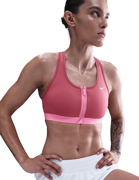 Top deportivo Nike para entrenamiento mujer