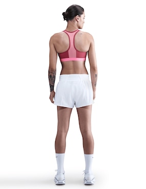 Top deportivo Nike para entrenamiento mujer
