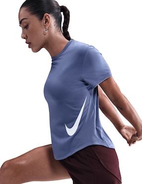 Playera deportiva para correr nike para mujer