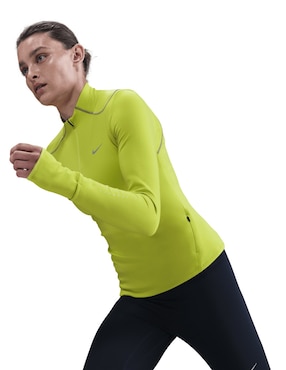 Playera deportiva para correr Nike para mujer
