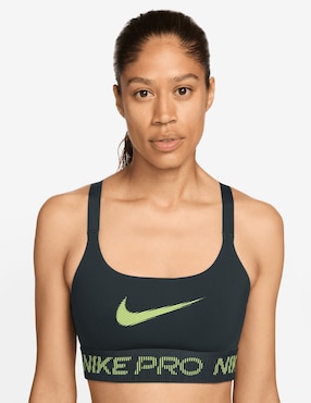Top deportivo Nike para entrenamiento mujer