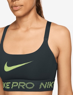 Top deportivo Nike para entrenamiento mujer