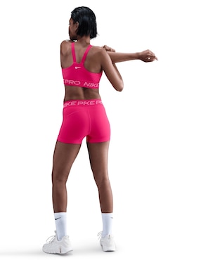 Top deportivo Nike para entrenamiento mujer