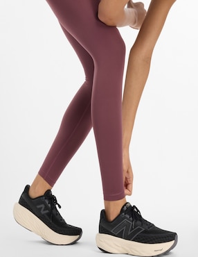 Malla New Balance compresión media para mujer