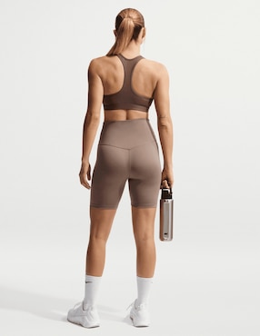 Top deportivo Nike para entrenamiento mujer