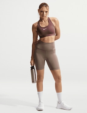 Top deportivo Nike para entrenamiento mujer