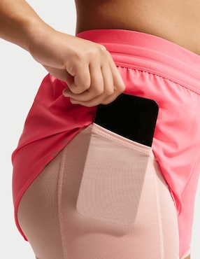 Short Nike con bolsillos para correr mujer