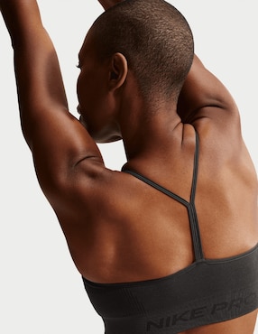 Top deportivo Nike Pro Seamless para entrenamiento mujer