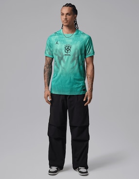 Jersey de selección de fútbol de Brasil local de manga corta Mundial Nike fan para hombre