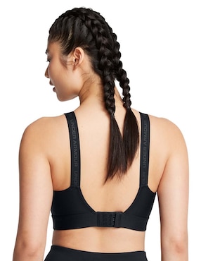 Top deportivo Under Armour para entrenamiento mujer