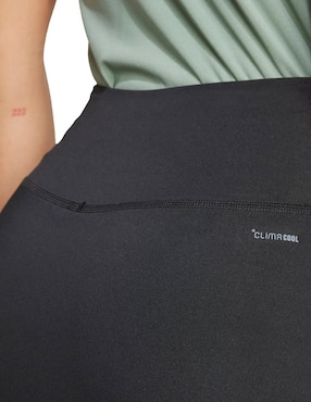 Falda short deportiva Adidas para entrenamiento