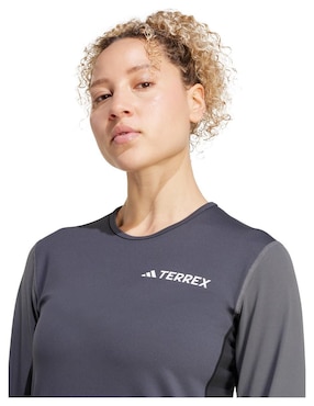 Playera deportiva para senderismo Adidas de mujer