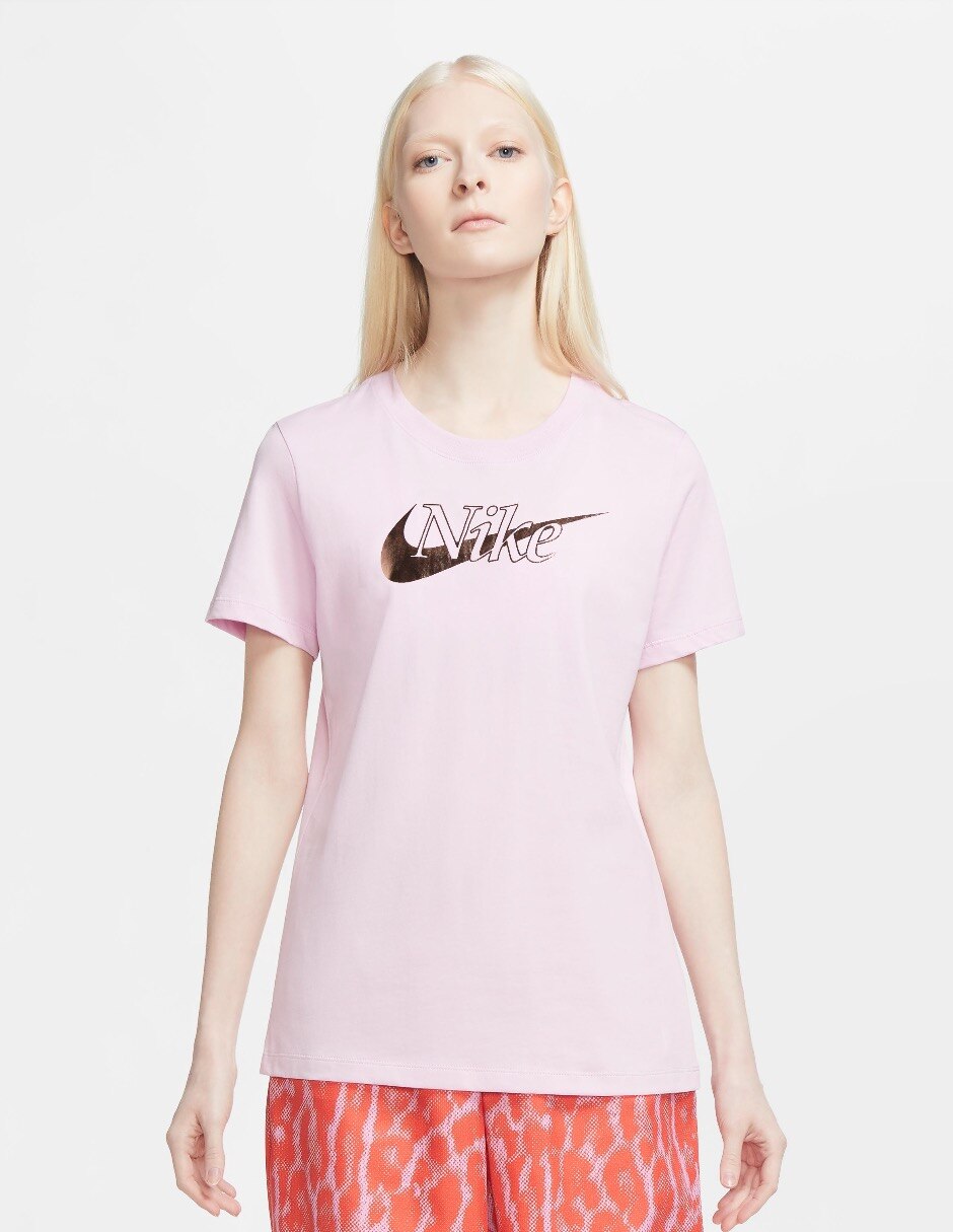 Playera Nike para mujer en Liverpool