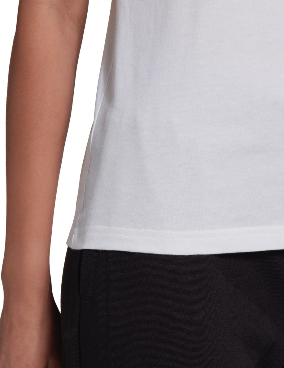 Playera deportiva para entrenamiento de mujer 10