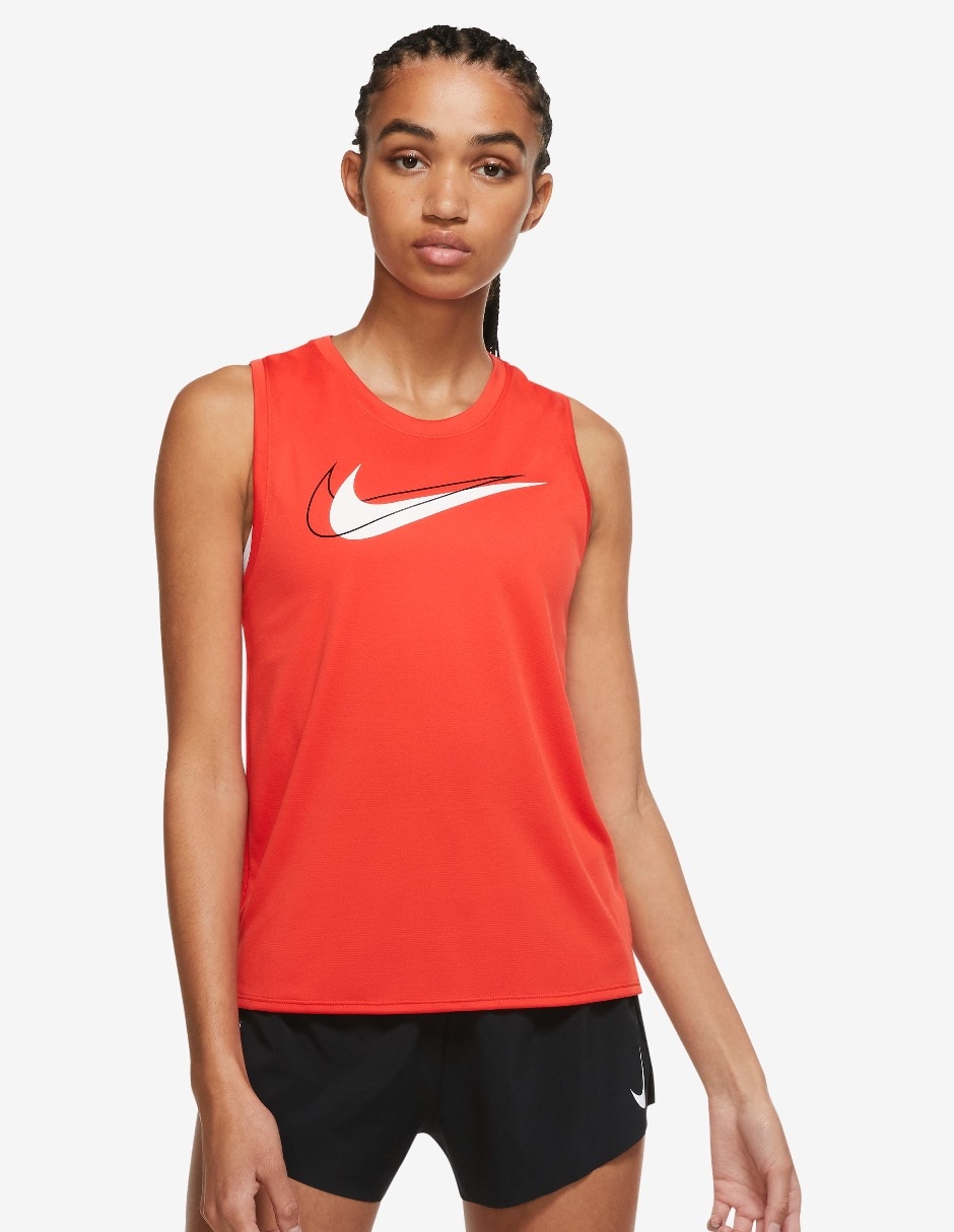 Playera deportiva Nike de entrenamiento para mujer en Liverpool