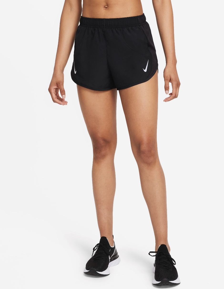 Short Nike entrenamiento mujer |