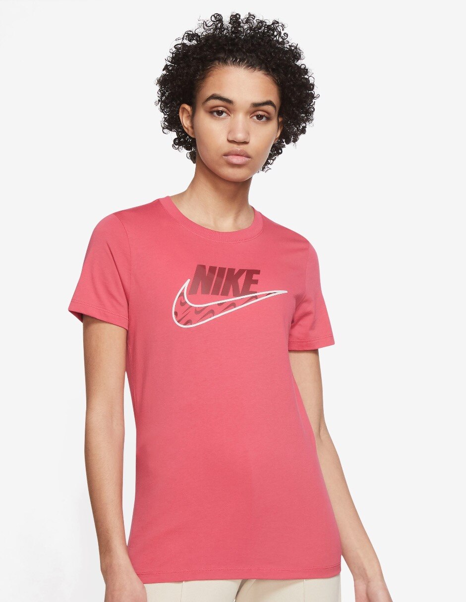 Playera deportiva Nike de entrenamiento para mujer en Liverpool