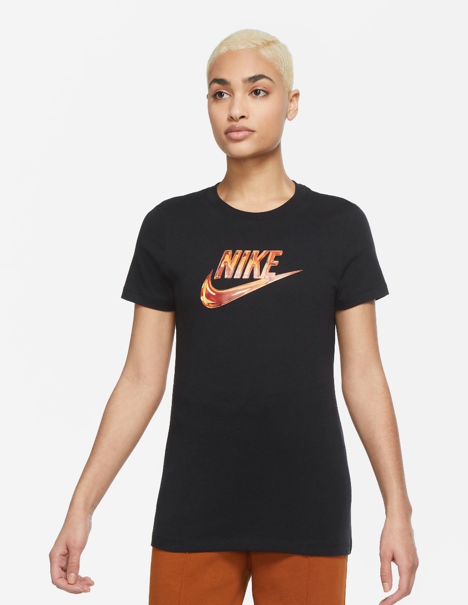 Playera deportiva Nike de entrenamiento para mujer en Liverpool