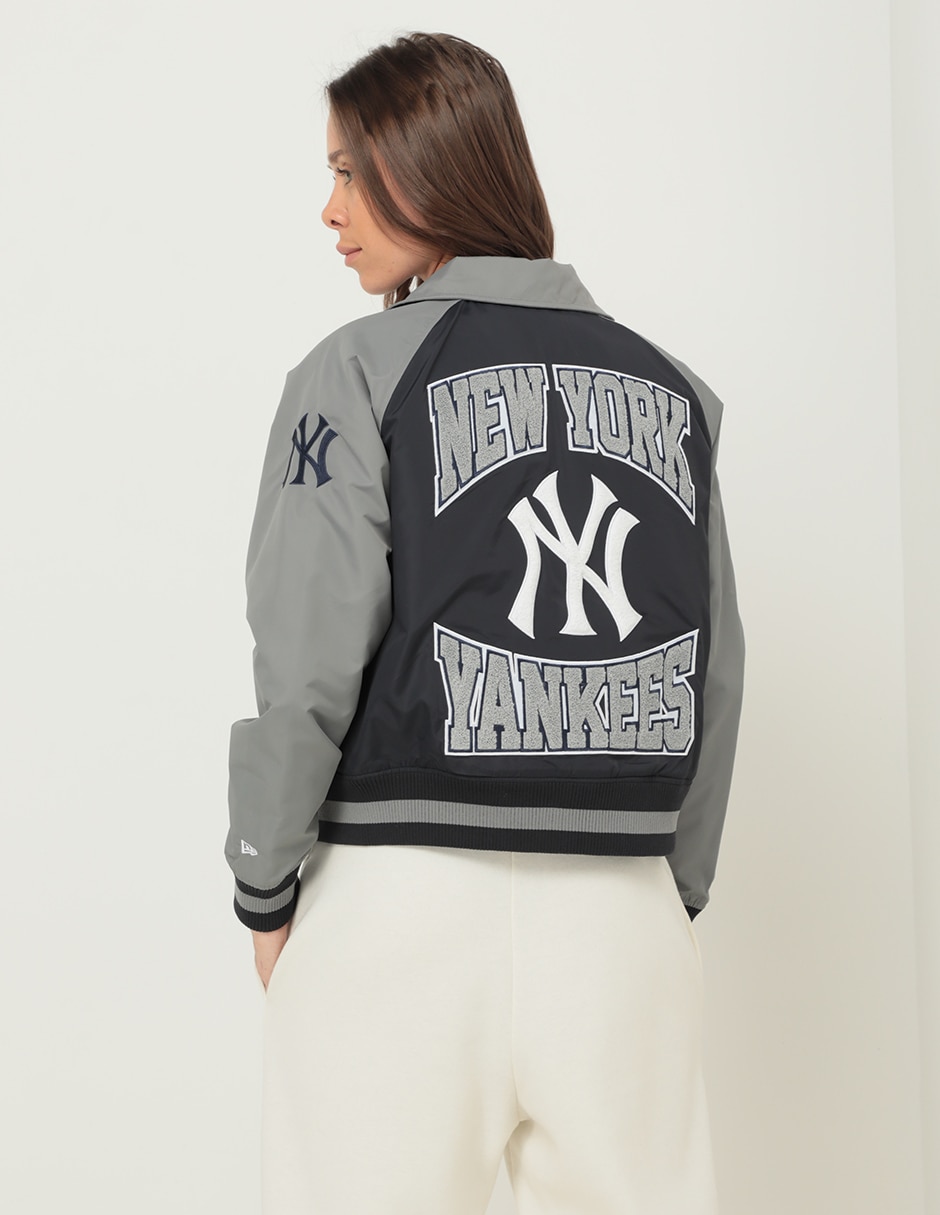 Chamarra impermeable casual Outerwear New York Yankees MLB para mujer 2