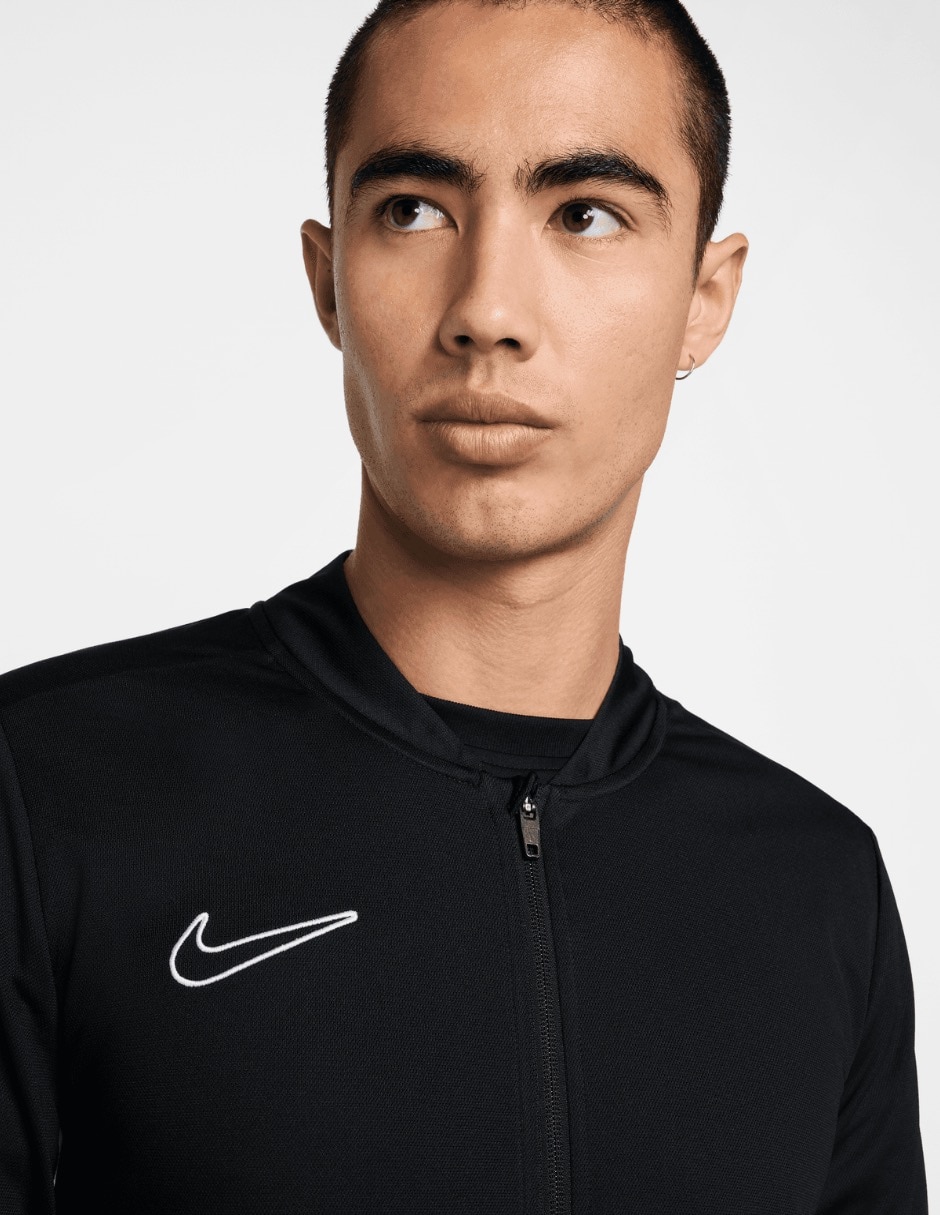 Conjunto deportivo regular con elástico para hombre 9