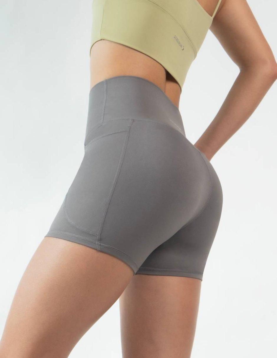 Short con bolsillos Strenua para yoga mujer
