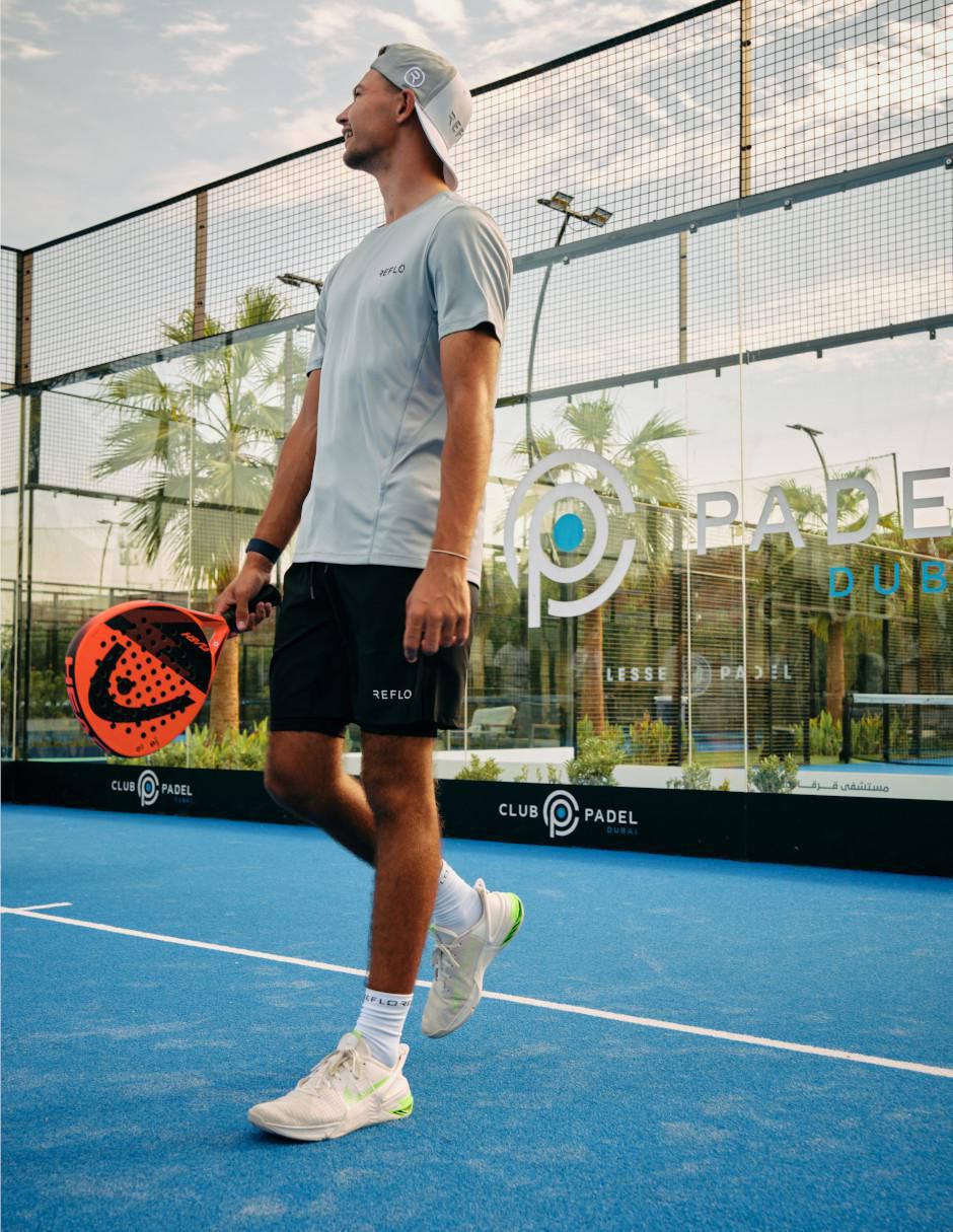 Playera deportiva para deporte con raqueta de hombre 6