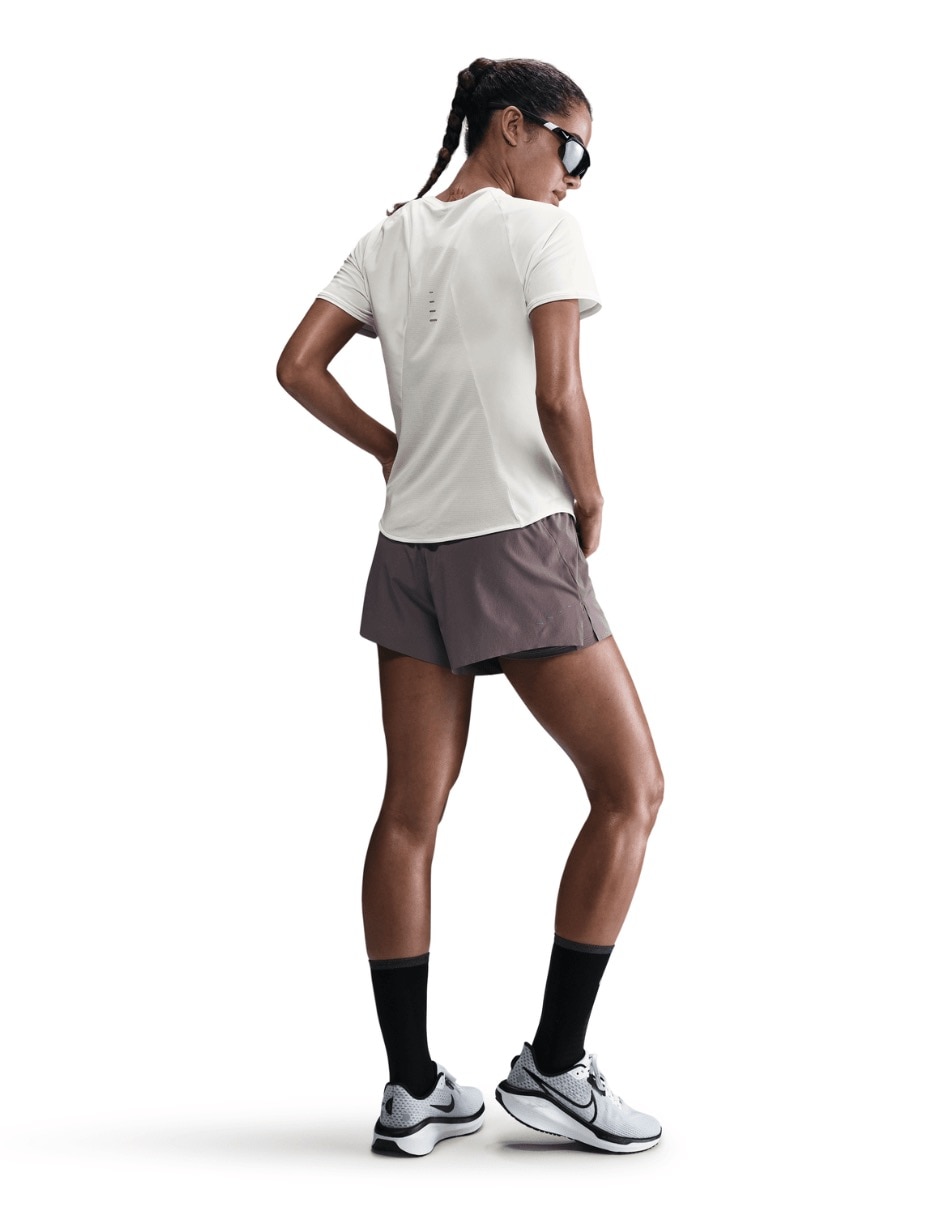 Playera deportiva para correr W NK SWIFT DF SS TOP HM9698 de mujer 2