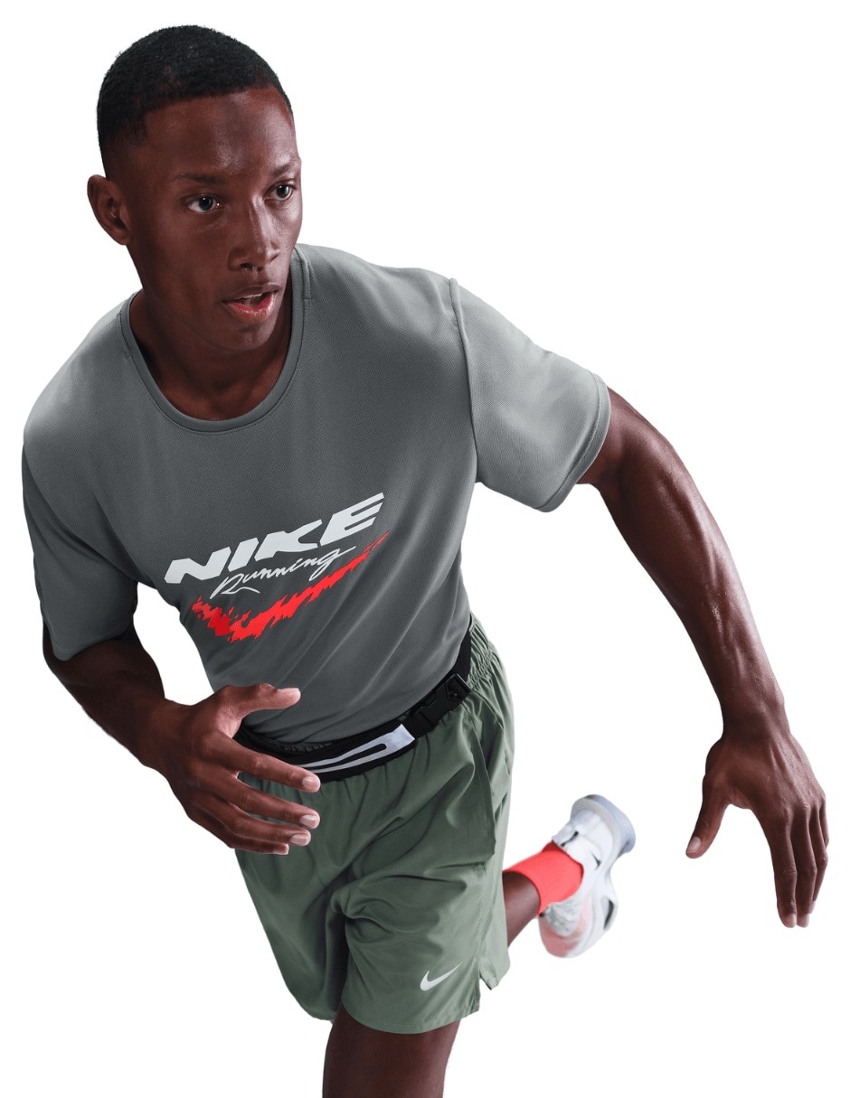 Playera deportiva para correr M NK DF UV RN ENRGY MILER SS HV2135 de hombre 5