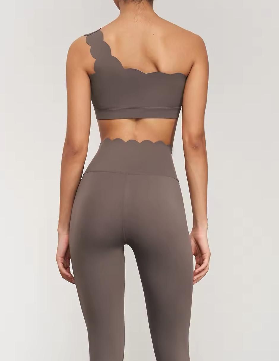 Conjunto deportivo ajustado con elástico para mujer 2