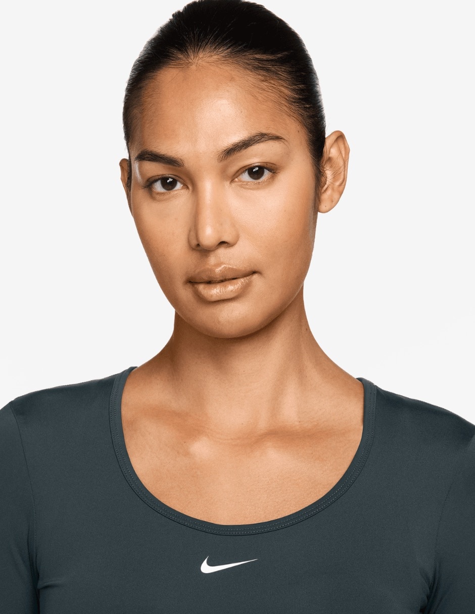 Playera deportiva para entrenamiento de mujer 3