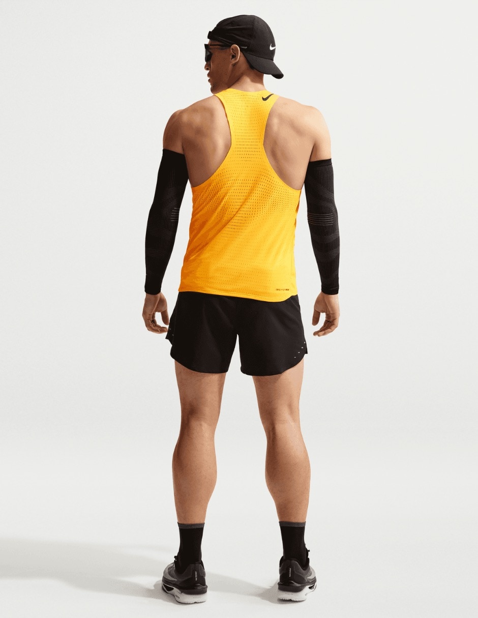Tank top de entrenamiento de hombre 2
