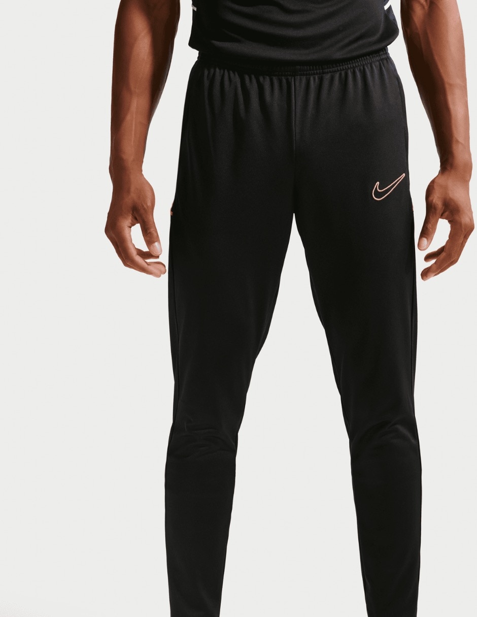 Conjunto deportivo regular con elástico para hombre 5