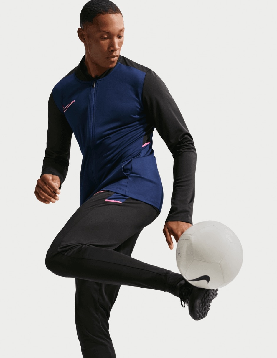 Conjunto deportivo regular con elástico para hombre 7