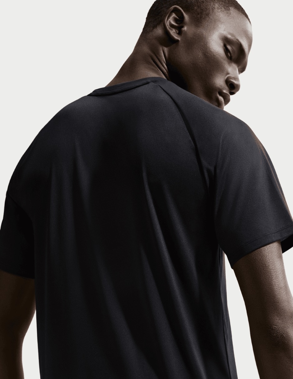 Playera deportiva para correr de hombre 4