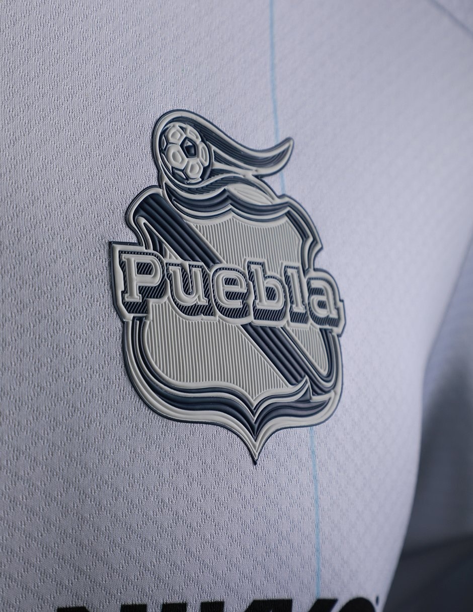Jersey de Club Puebla local manga corta   para mujer 2