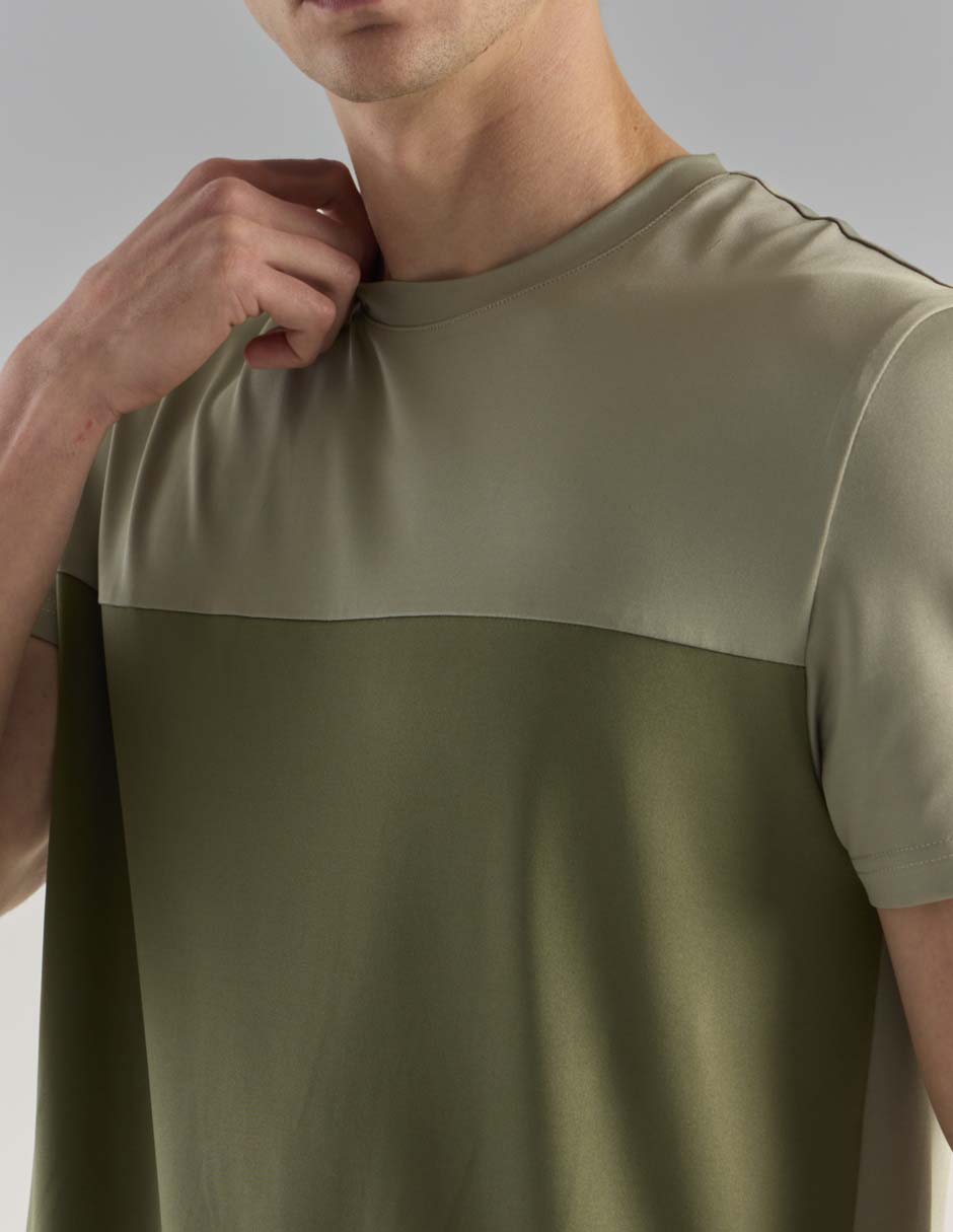 Playera deportiva para correr de hombre 4