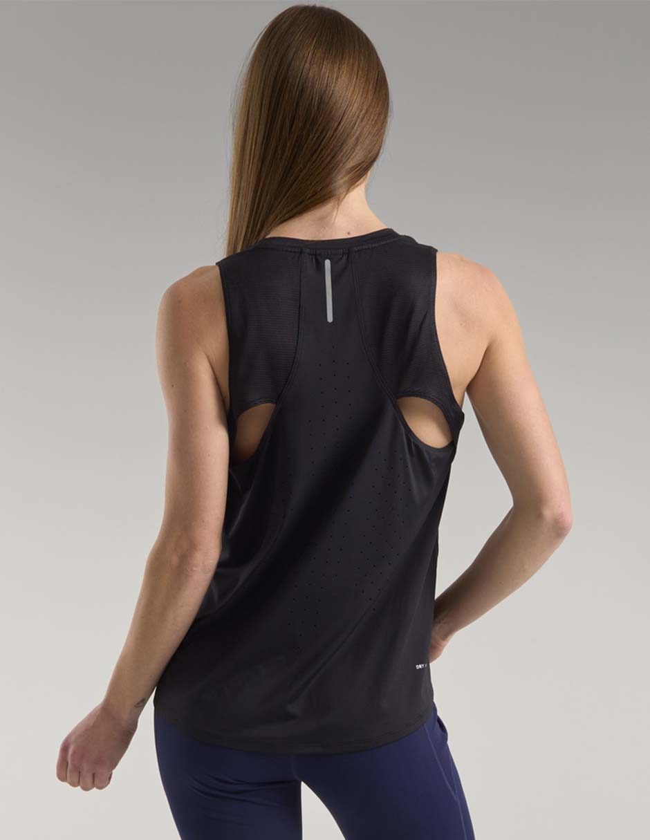 Playera tank para correr de mujer 6